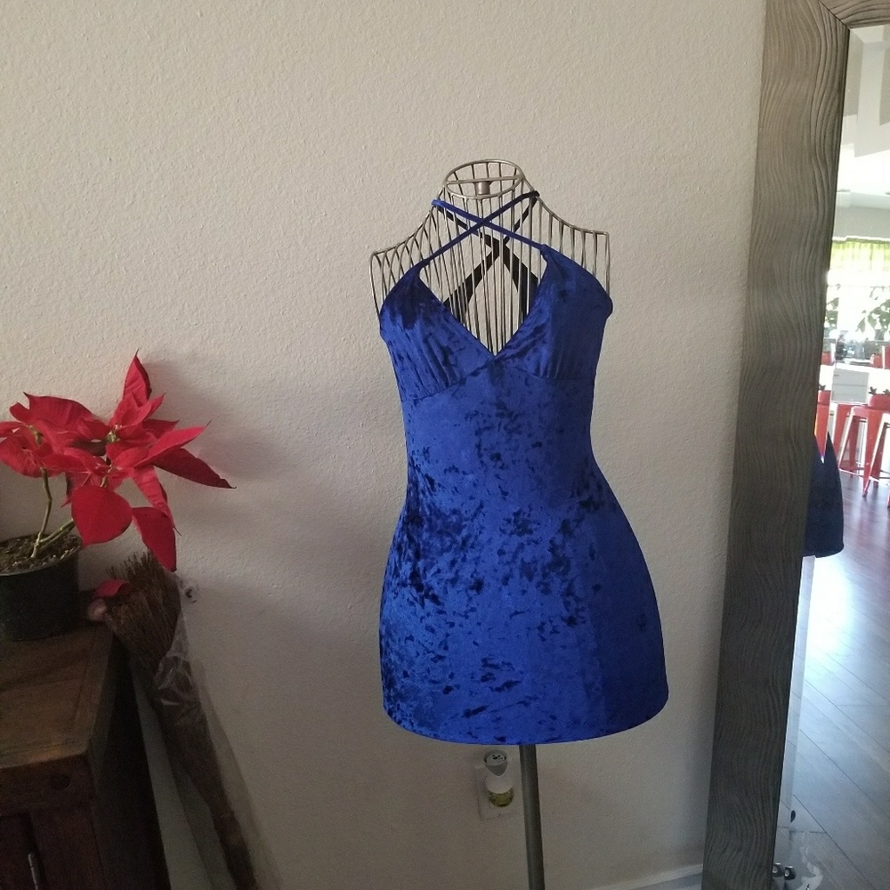 NYE Sexy Royal blue velvet dress!